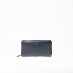 Portafoglio in pelle saffiano colore blu navy artigianale donna protezione RFID Aut Aut Studio – vista frontale