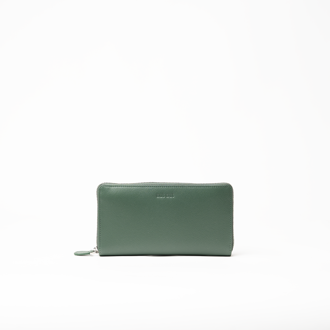 Portafoglio in pelle saffiano colore verde artigianale donna protezione RFID Aut Aut Studio – vista frontale