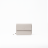 Portafoglio in pelle saffiano colore avorio artigianale donna protezione RFID Aut Aut Studio – vista frontale