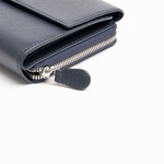 Portafoglio in pelle saffiano colore blu navy artigianale donna protezione RFID Aut Aut Studio – vista laterale