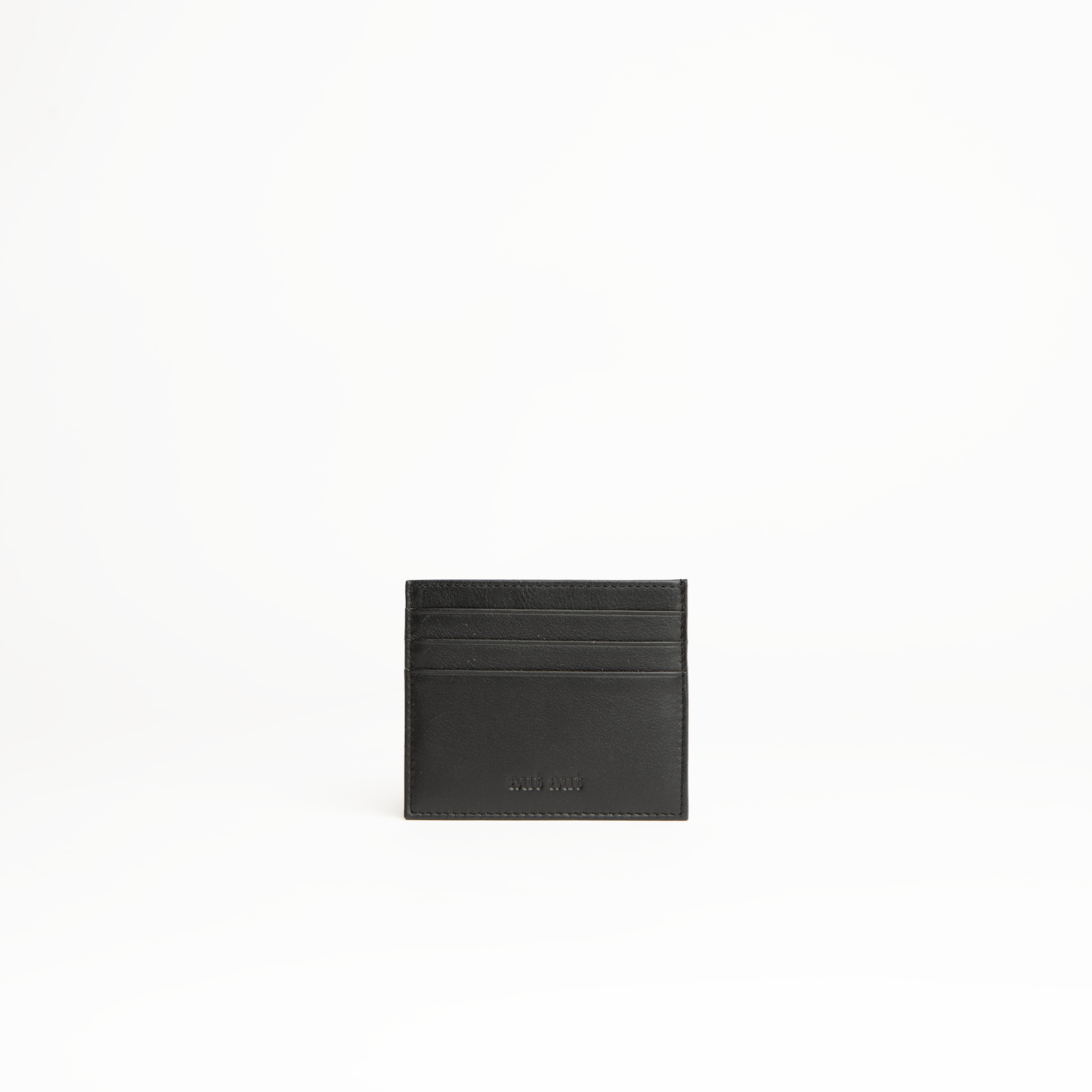 Porta carte di credito in pelle liscia colore nero artigianale Aut Aut Studio – vista frontale