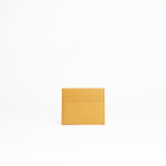 Porta carte di credito in pelle liscia colore senape artigianale Aut Aut Studio – vista frontale