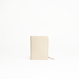 Tasconcino porta carte in pelle liscia colore avorio Aut Aut Studio – vista frontale