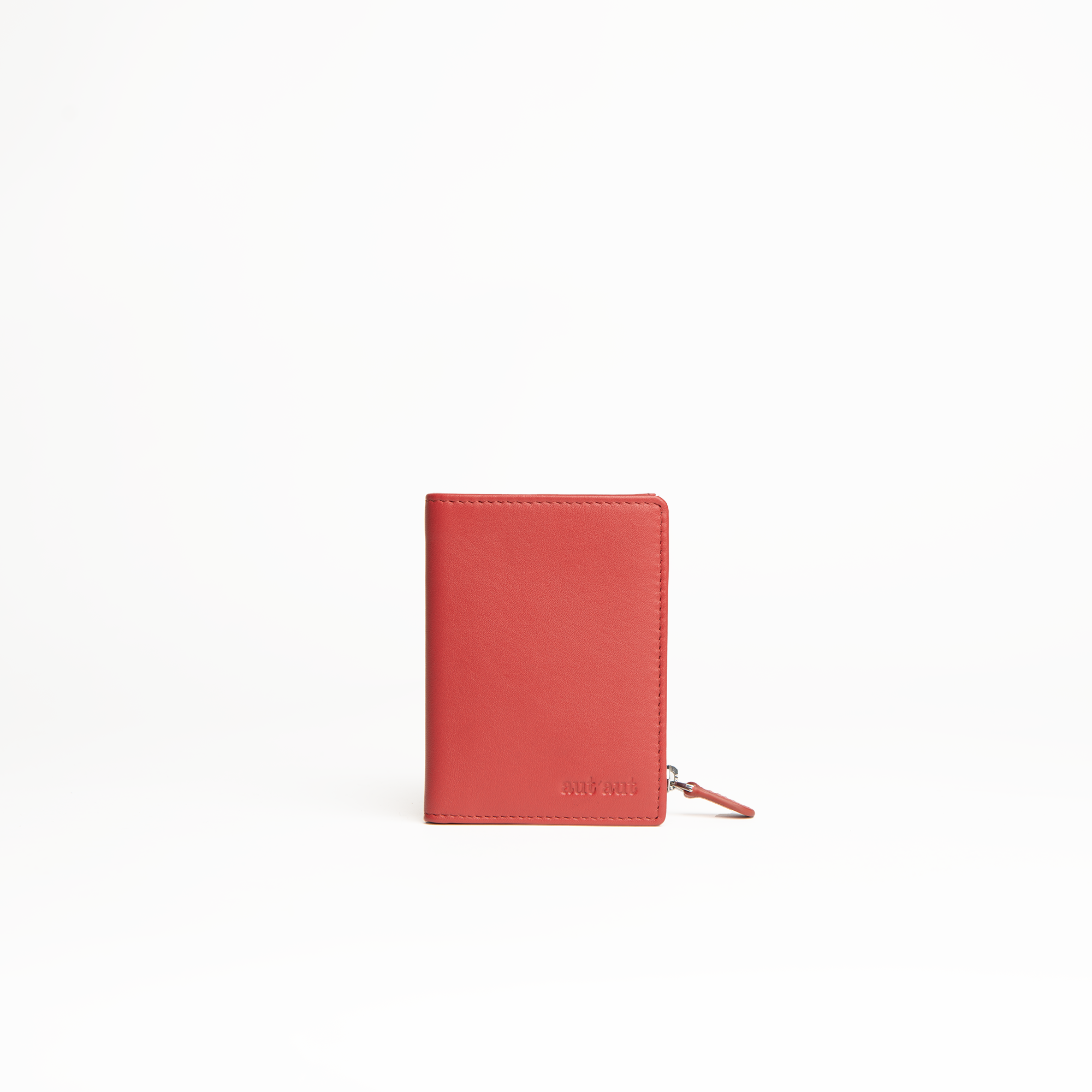 Tasconcino porta carte in pelle liscia colore rosso Aut Aut Studio – vista frontale