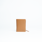 Tasconcino porta carte in pelle liscia colore sabbia Aut Aut Studio – vista frontale