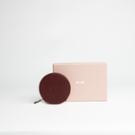 Portamonete tondo in pelle martellata colore bordo artigianale Aut Aut Studio – vista frontale