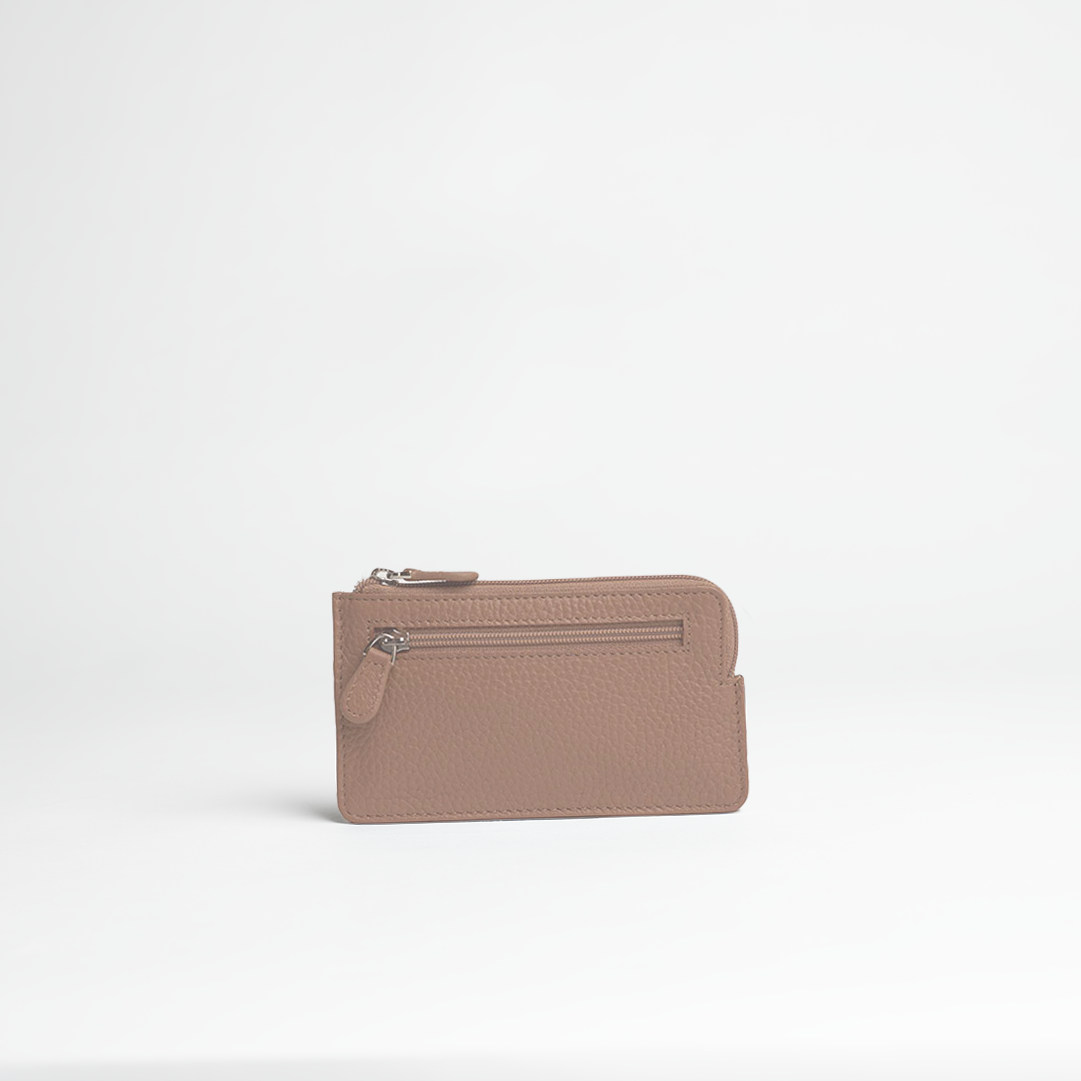 Portachiavi in pelle martellata colore latte taupe artigianale Aut Aut Studio – vista frontale