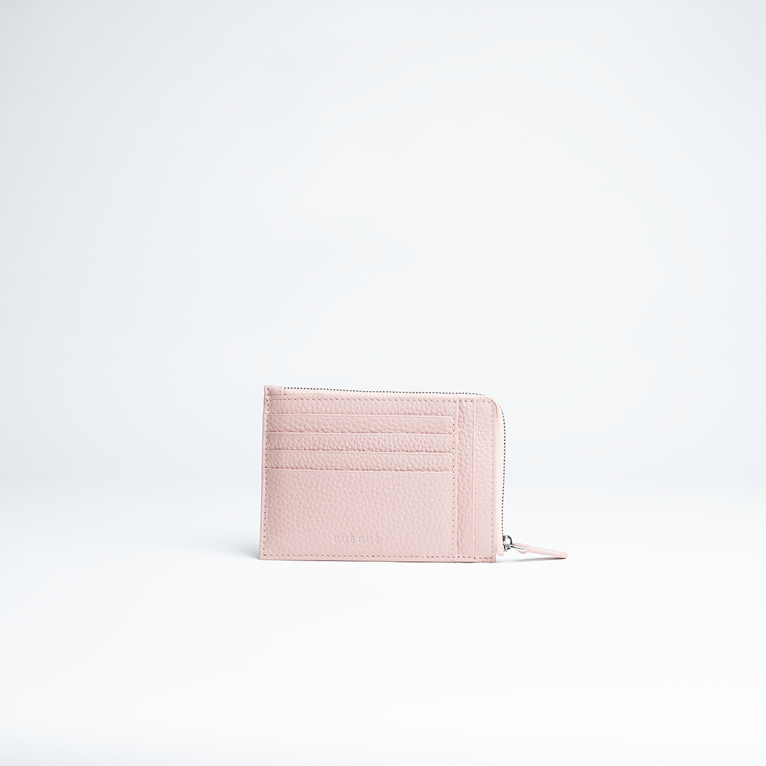 Porta carte in pelle martellata colore cipria artigianale Aut Aut Studio – vista frontale