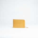Porta carte in pelle martellata colore senape artigianale Aut Aut Studio – vista frontale