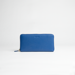 Portafoglio maxi zip around in pelle martellata colore blu elettrico artigianale Aut Aut Studio – vista frontale
