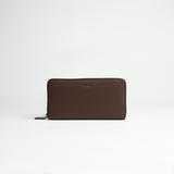 Portafoglio maxi zip around in pelle martellata colore cioccolato artigianale Aut Aut Studio – vista frontale