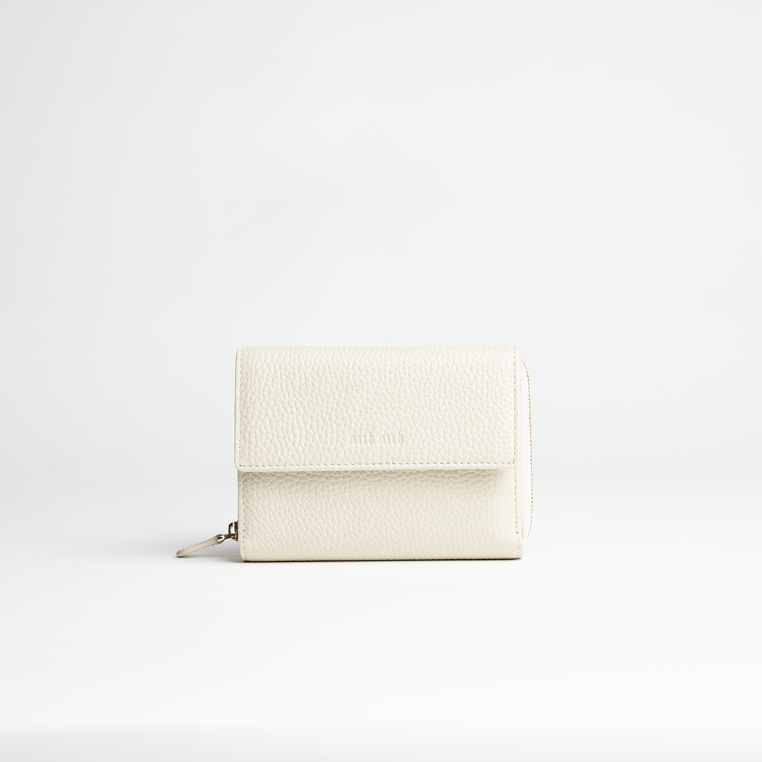 Portafoglio midi in pelle martellata colore iceberg artigianale Aut Aut Studio – vista frontale
