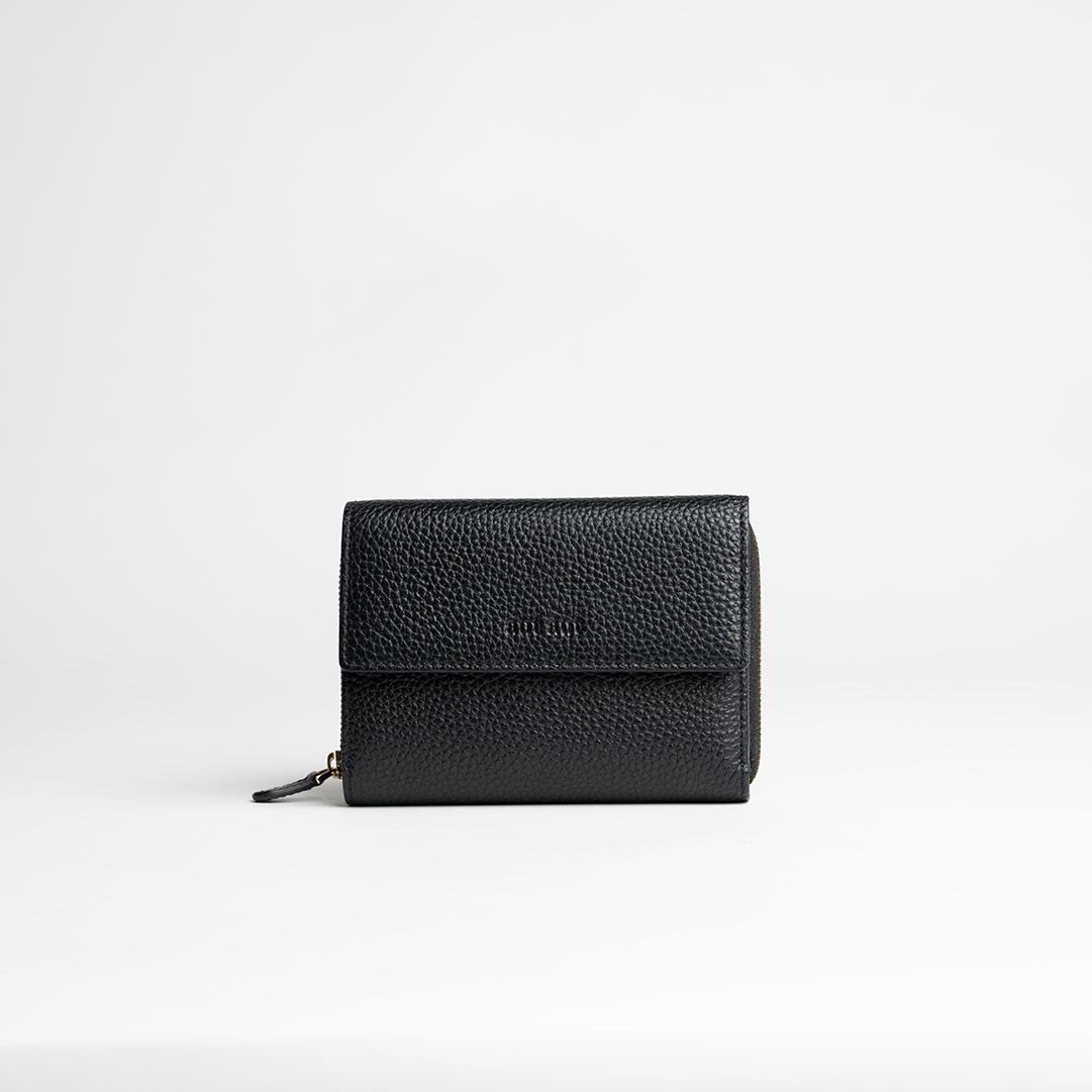 Portafoglio midi in pelle martellata colore nero artigianale Aut Aut Studio – vista frontale
