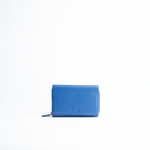 Portafoglio midi in pelle martellata colore blu elettrico artigianale Aut Aut Studio – vista frontale