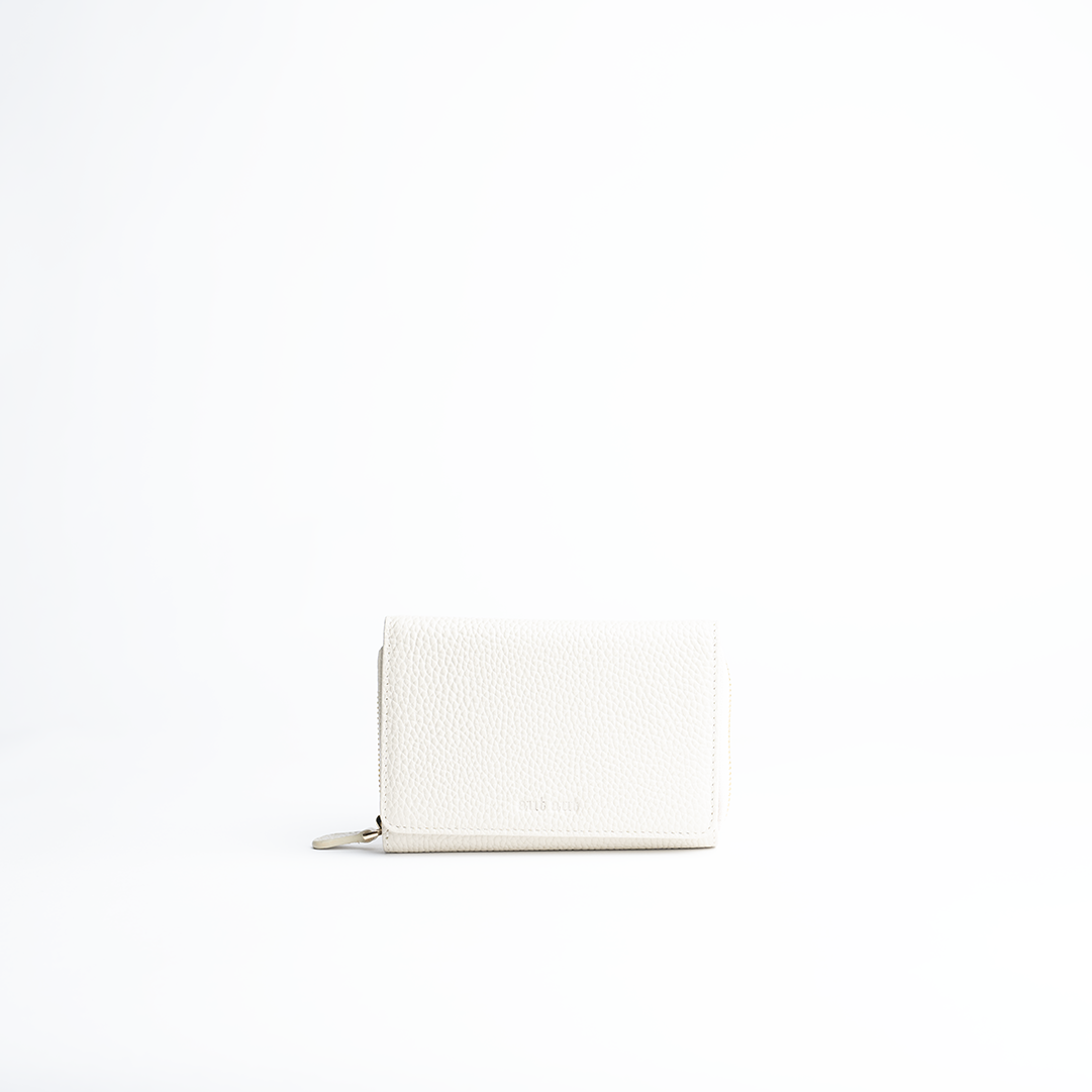 Portafoglio midi in pelle martellata colore iceberg artigianale Aut Aut Studio – vista frontale