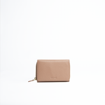 Portafoglio midi in pelle martellata colore latte taupe artigianale Aut Aut Studio – vista frontale