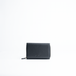 Portafoglio midi in pelle martellata colore nero artigianale Aut Aut Studio – vista frontale