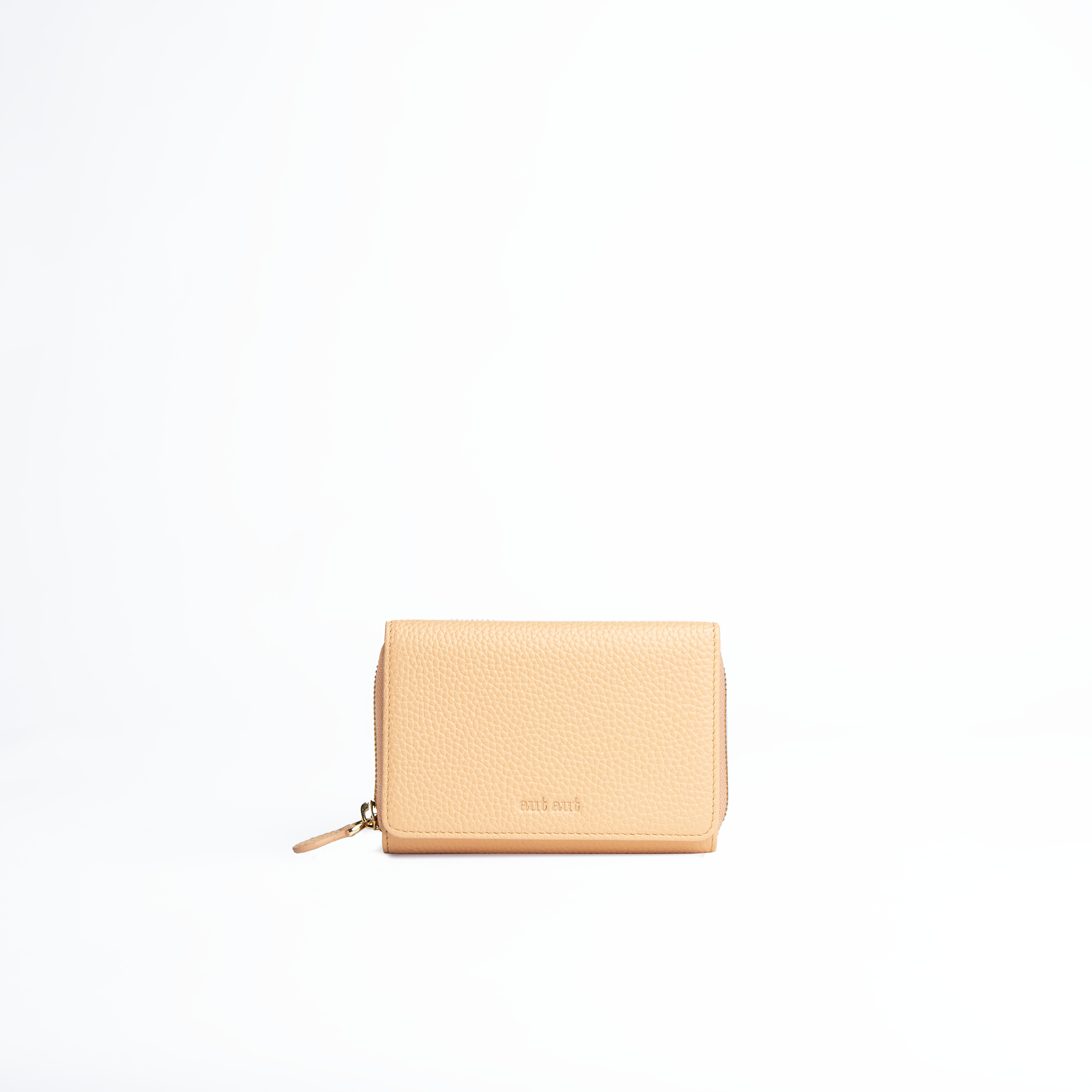 Portafoglio midi in pelle martellata colore rosa pesca artigianale Aut Aut Studio – vista frontale