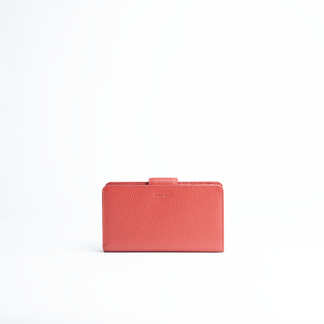 Portafoglio midi in pelle martellata colore rosso artigianale Aut Aut Studio – vista frontale