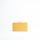 Portafoglio midi in pelle martellata colore giallo senape artigianale Aut Aut Studio – vista frontale