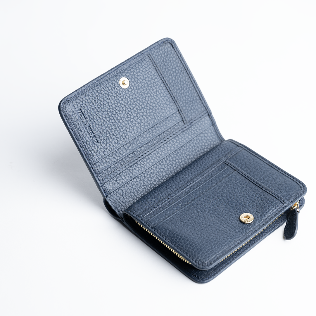 Portafoglio mini in pelle martellata colore blu navy artigianale Aut Aut Studio – vista interna