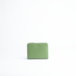 Portafoglio mini in pelle martellata colore verde salvia artigianale Aut Aut Studio – vista frontale