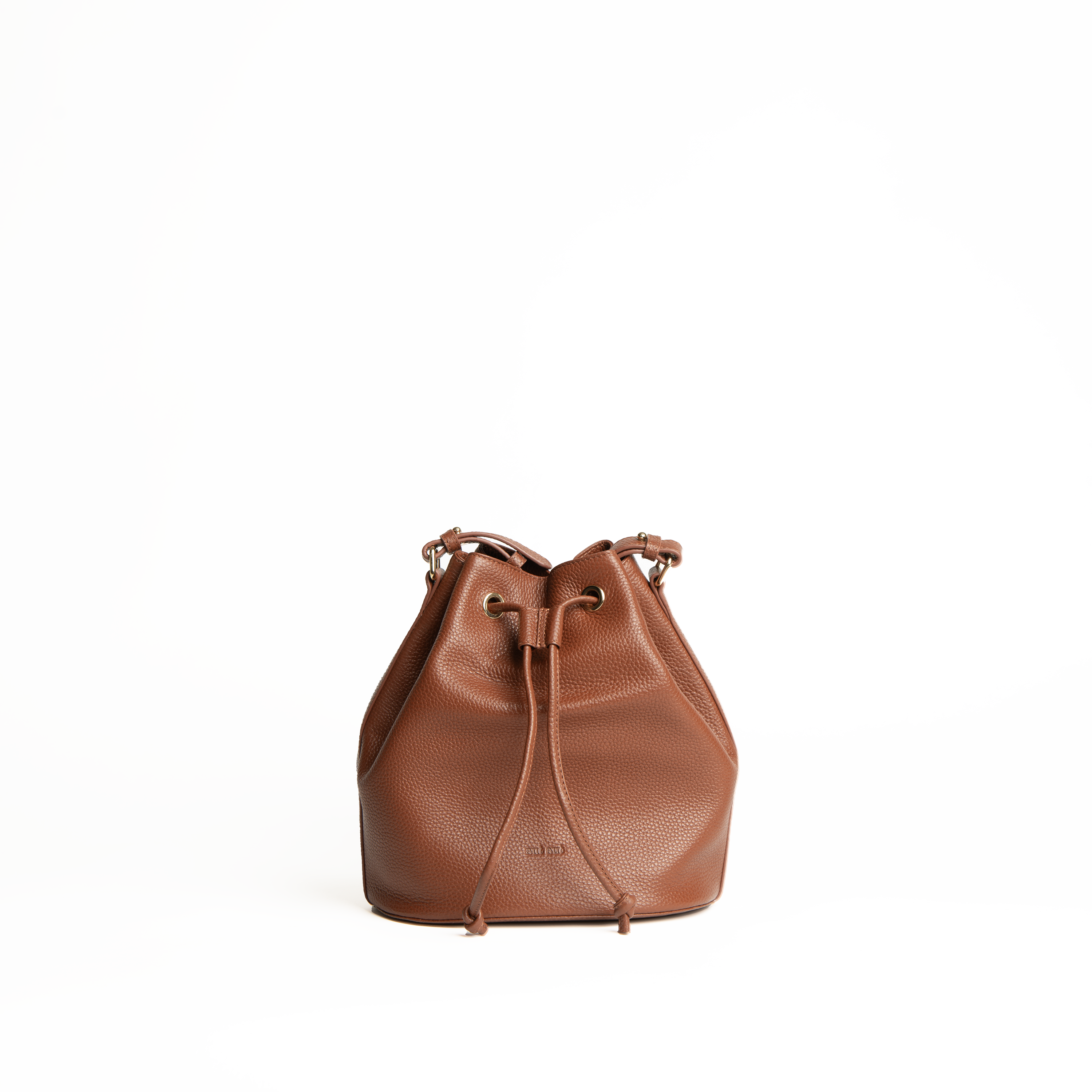 Midi bucket bag in pelle martellata colore camel artigianale Aut Aut Studio – vista frontale