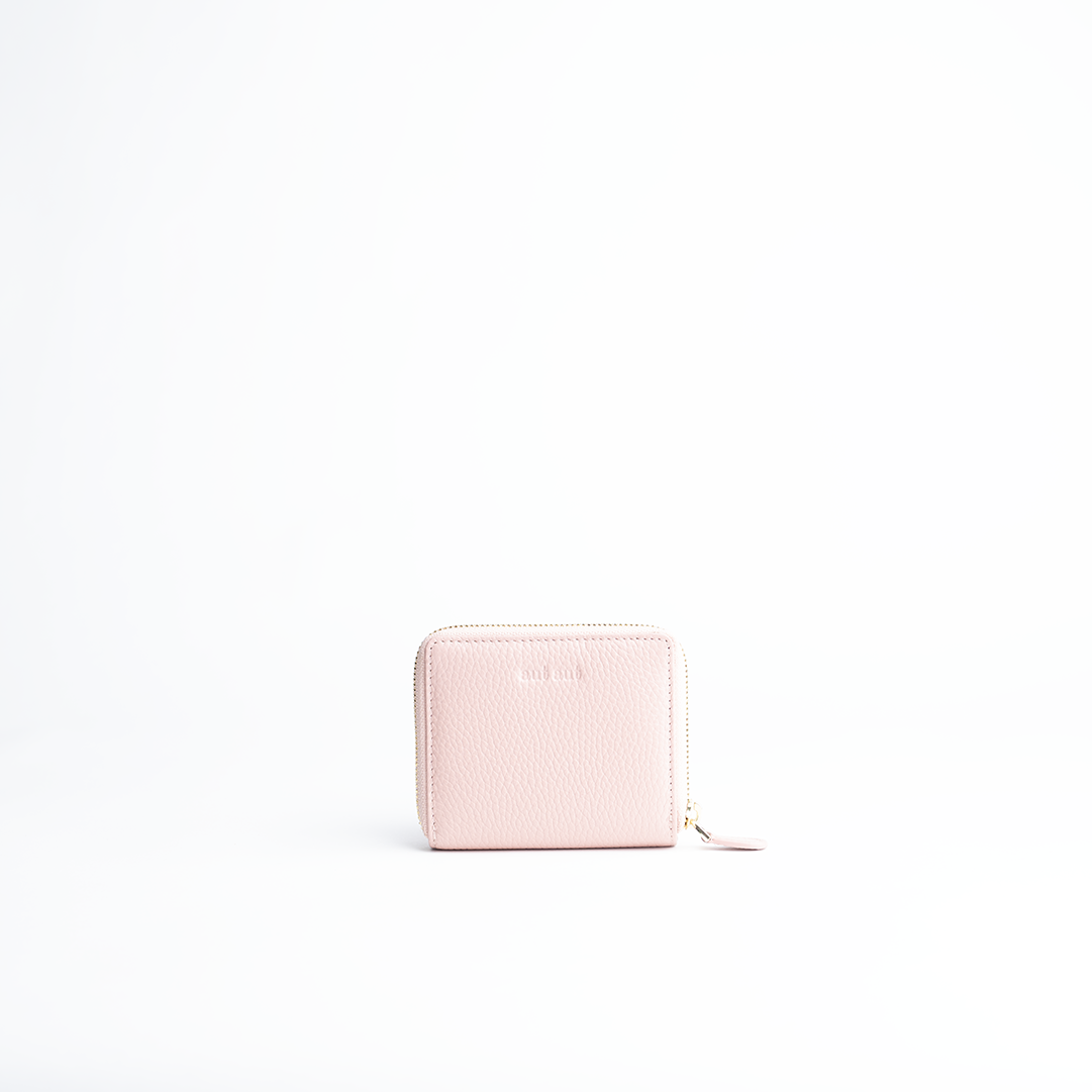 Portafoglio mini in pelle martellata colore cipria artigianale Aut Aut Studio – vista frontale