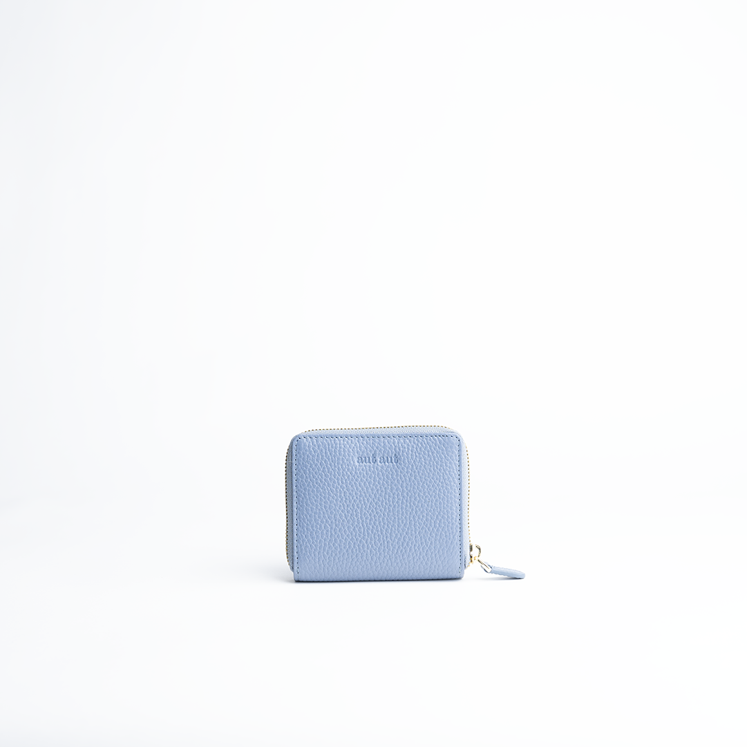 Portafoglio mini in pelle martellata colore glicine artigianale Aut Aut Studio – vista frontale