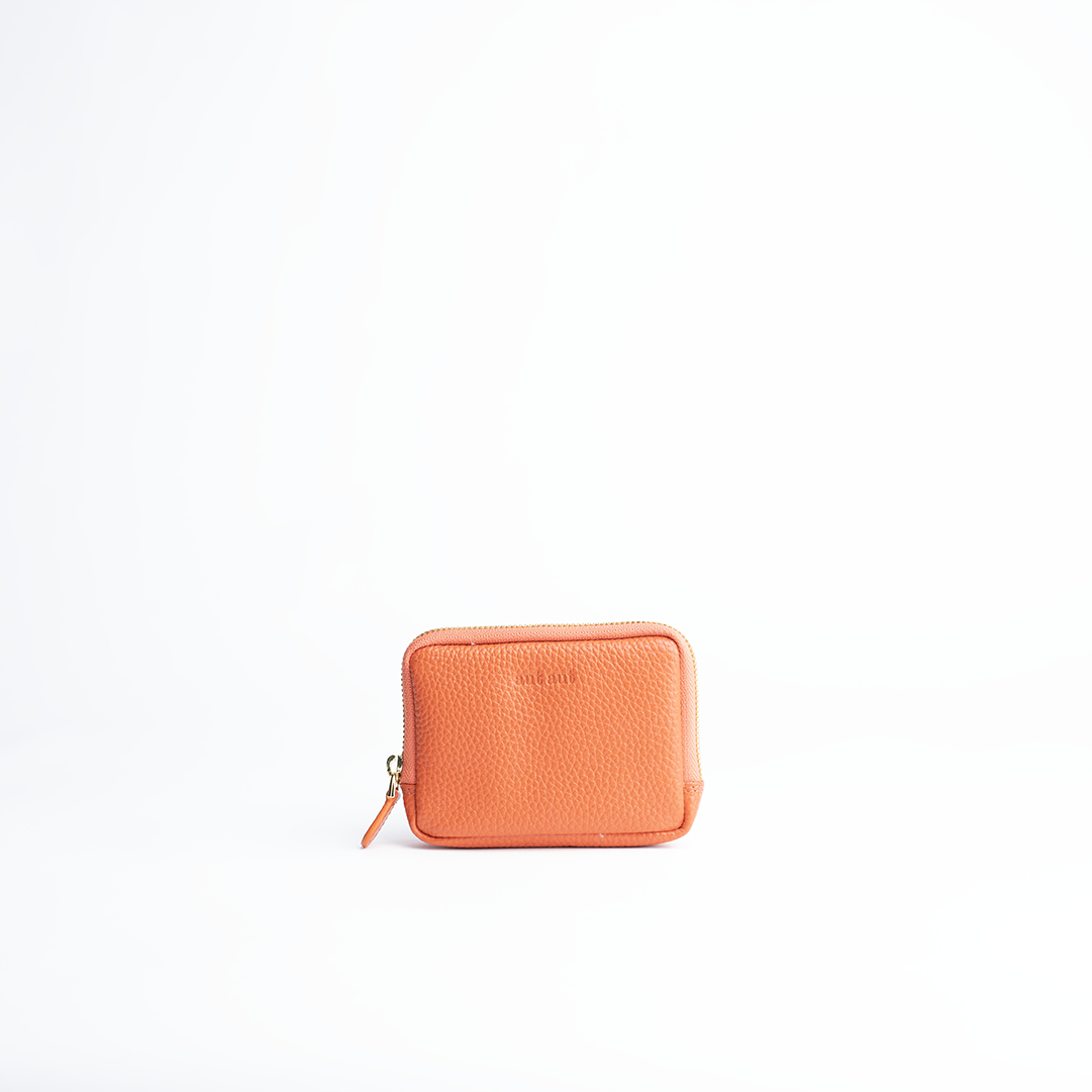 Portafoglio mini purse in pelle martellata colore arancio artigianale Aut Aut Studio – vista frontale