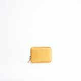 Portafoglio mini purse in pelle martellata colore senape artigianale Aut Aut Studio – vista frontale
