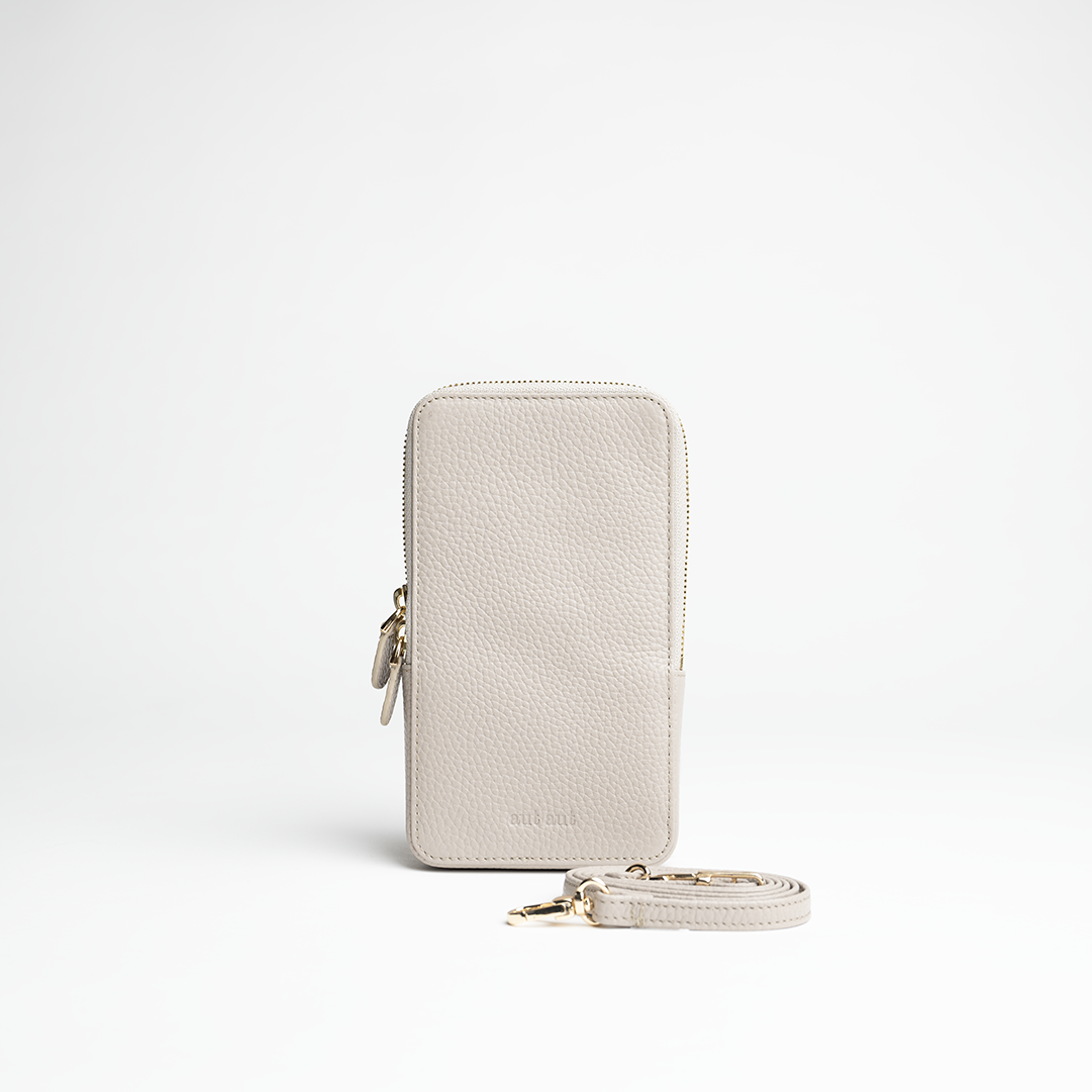 Porta smartphone documenti in pelle martellata colore avorio artigianale Aut Aut Studio – vista frontale 