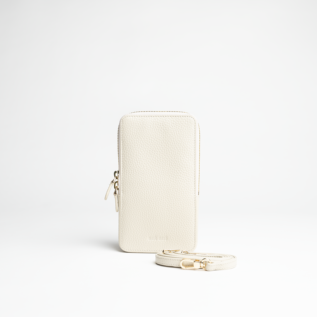 Porta smartphone documenti in pelle martellata colore iceberg artigianale Aut Aut Studio – vista frontale 