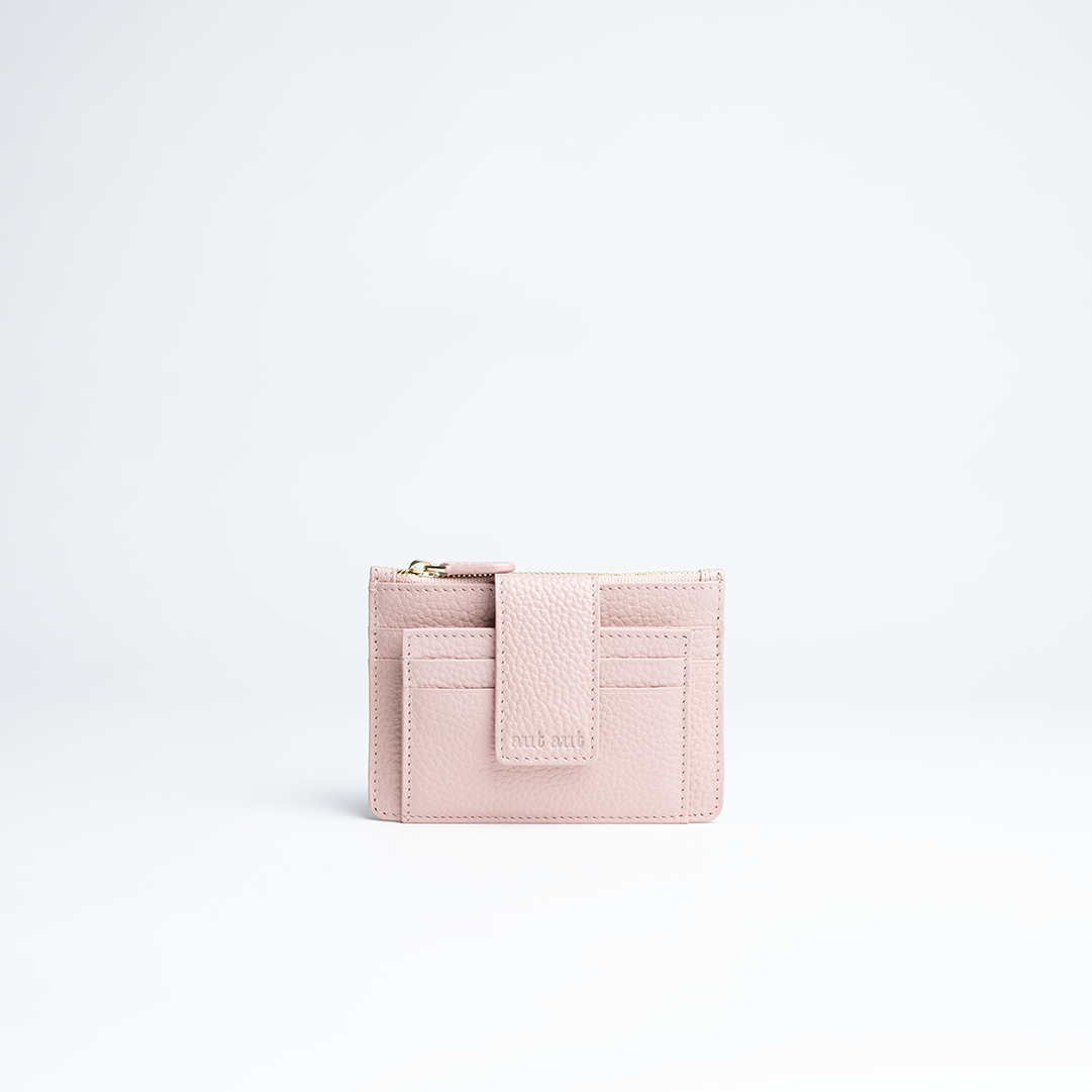 Porta carte mini in pelle martellata colore cipria artigianale Aut Aut Studio – vista frontale