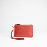 Mini busta clutch in pelle martellata colore rosso artigianale Aut Aut Studio – vista frontale