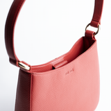 Borsa midi in pelle martellata colore rosso artigianale Aut Aut Studio – vista laterale