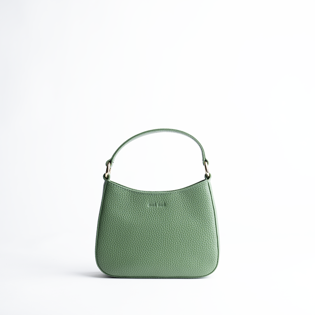 Borsa mini in pelle martellata colore verde salvia artigianale Aut Aut Studio – vista frontale