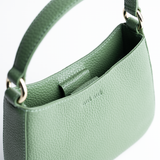 Borsa mini in pelle martellata colore verde salvia artigianale Aut Aut Studio – vista dettaglio