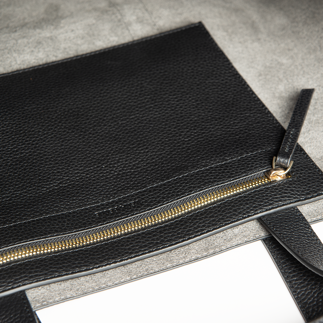 Borsa con doppio manico in pelle martellata colore nero artigianale Aut Aut Studio – vista dettaglio