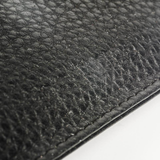 Portachiavi in pelle martellata colore nero artigianale Aut Aut Studio – vista dettaglio
