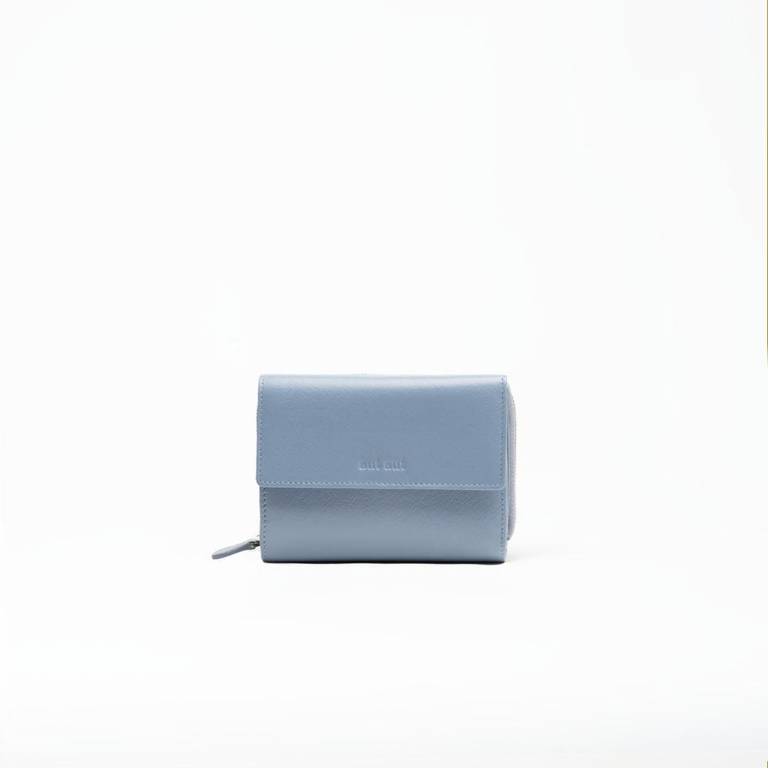 Portafoglio in pelle saffiano colore glicine artigianale donna protezione RFID Aut Aut Studio – vista frontale
