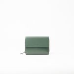 Portafoglio in pelle saffiano colore verde artigianale donna protezione RFID Aut Aut Studio – vista frontale