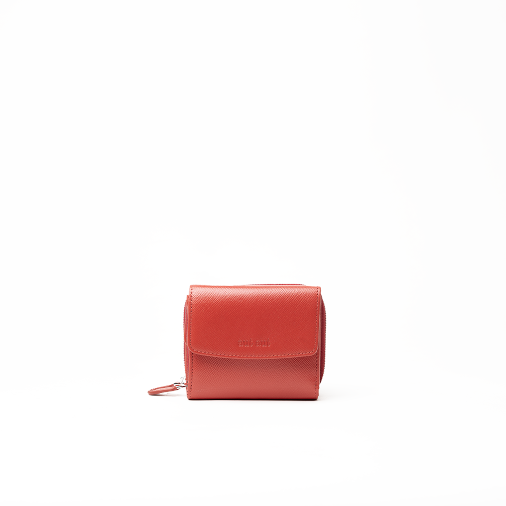 Portafoglio in pelle saffiano colore rosso artigianale donna protezione RFID Aut Aut Studio – vista frontale