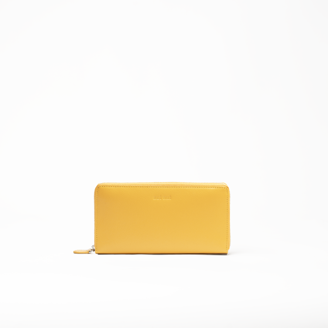 Portafoglio in pelle saffiano colore senape artigianale donna protezione RFID Aut Aut Studio – vista frontale