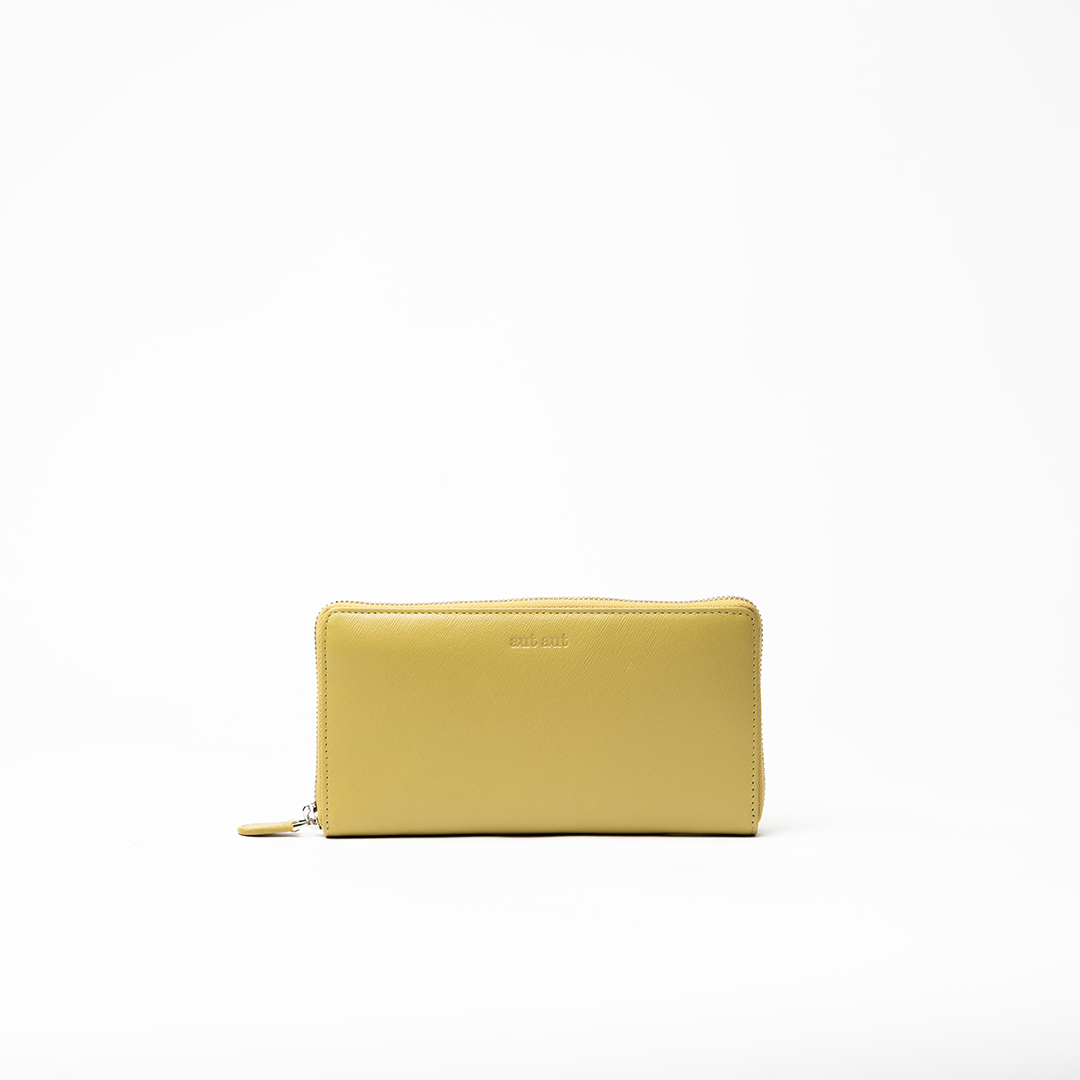 Portafoglio in pelle saffiano colore oliva artigianale donna protezione RFID Aut Aut Studio – vista frontale