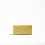 Portafoglio in pelle saffiano colore oliva artigianale donna protezione RFID Aut Aut Studio – vista frontale