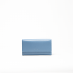 Portafoglio in pelle saffiano colore azzurro glicine artigianale donna protezione RFID Aut Aut Studio – vista frontale