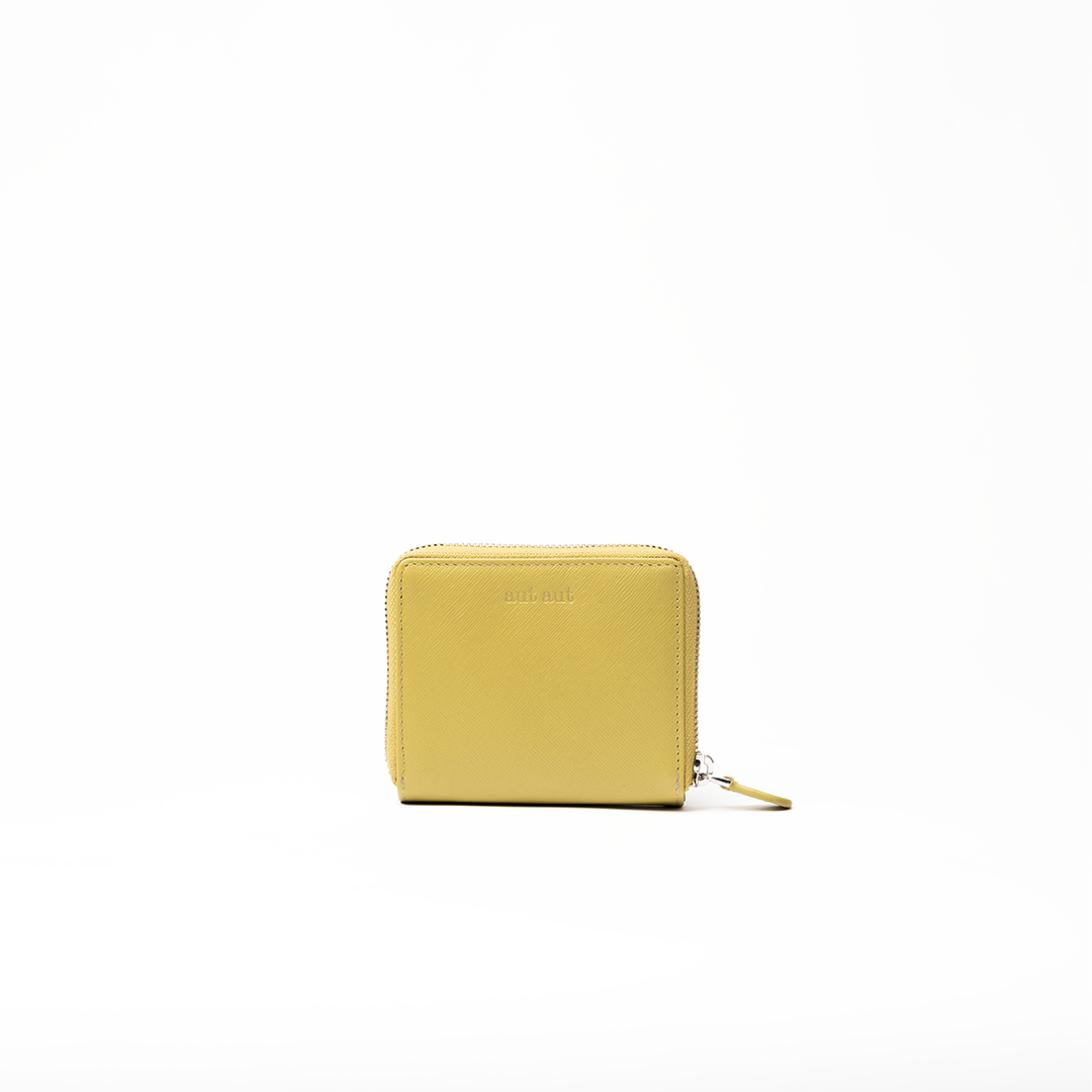 Portafoglio in pelle saffiano colore verde oliva artigianale donna  protezione RFID Aut Aut Studio – vista frontale