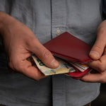 Portafoglio porta carte di credito in pelle liscia rossa con zip CARGO #2002 - AUT AUT