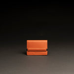 Porta carte e biglietti da visita in pelle liscia arancio con elastico CARGO #2003 - AUT AUT